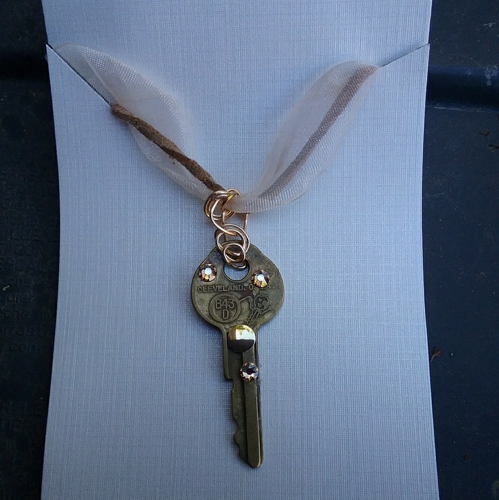 Original upcycle jewelry